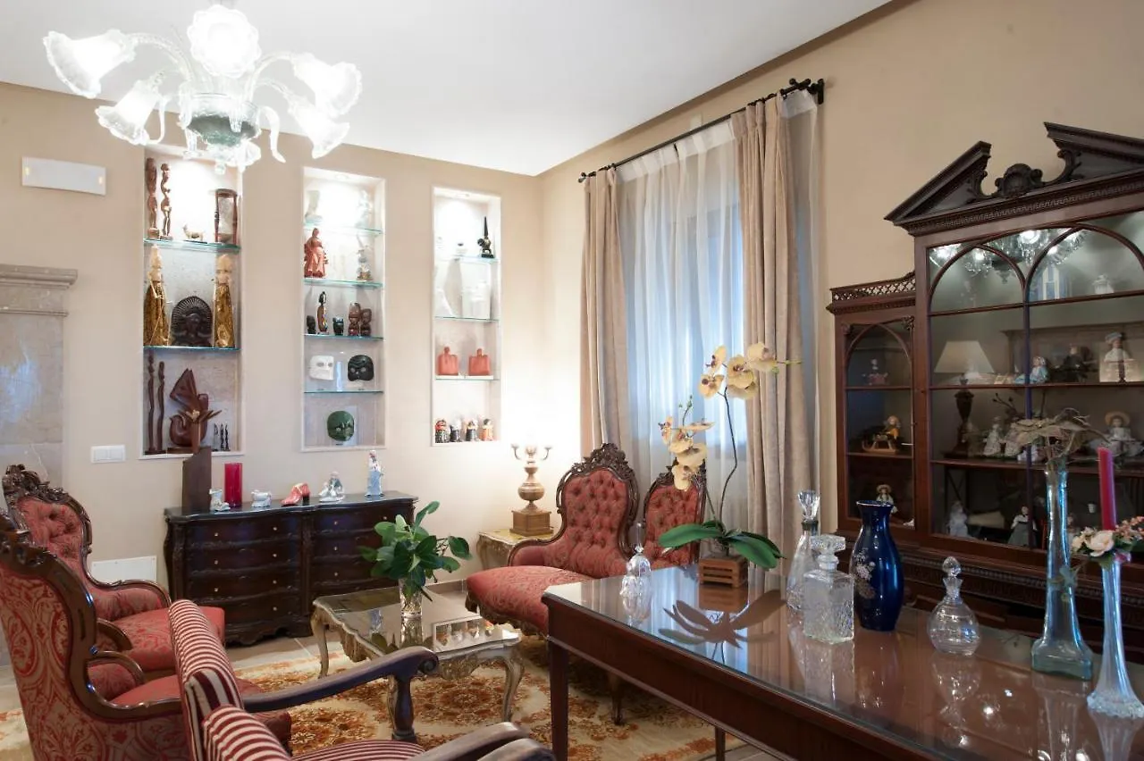מנקור Luxurious 6-Bedroom Villa Just 10 Minutes From The Beach