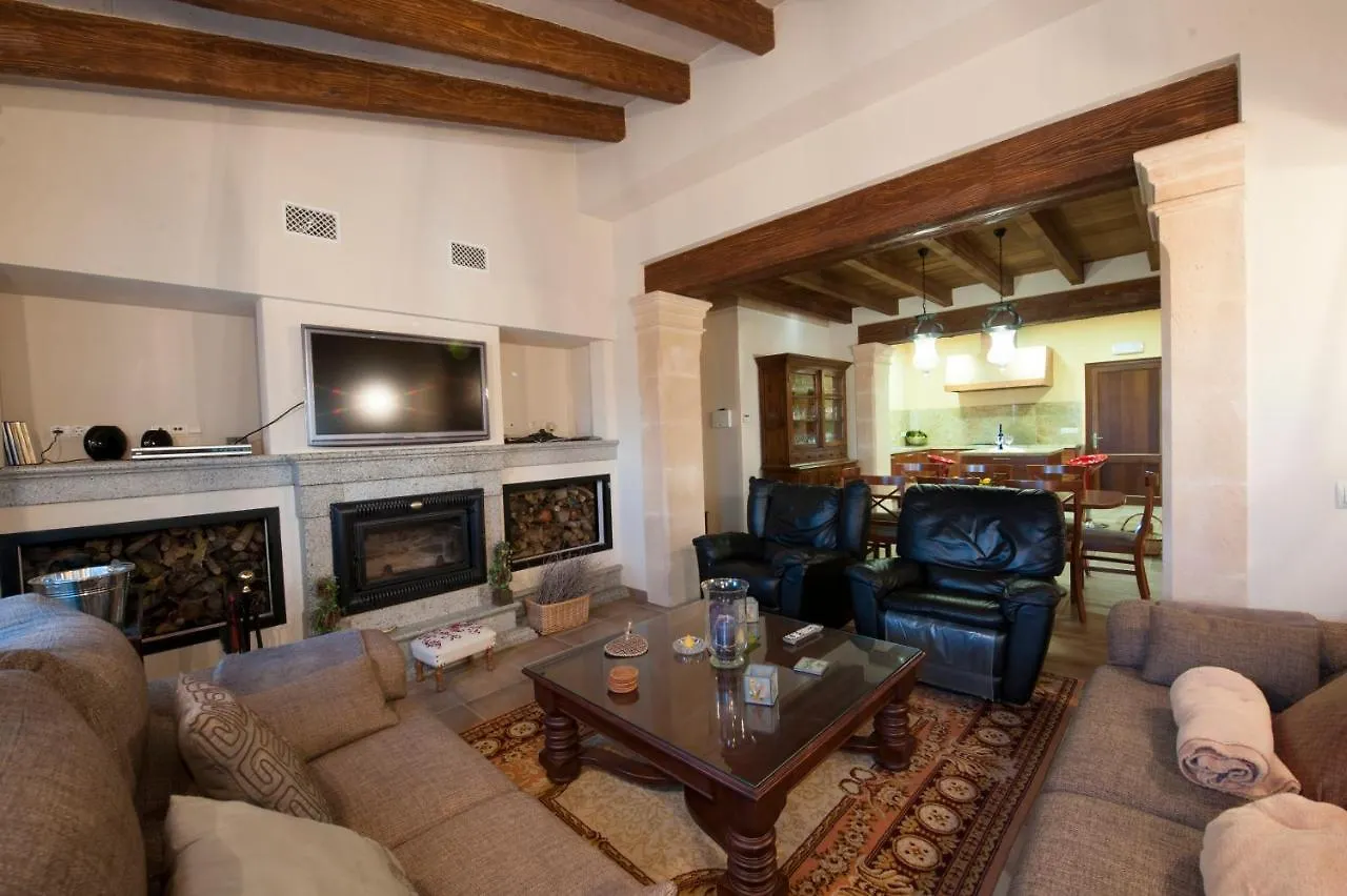 מנקור Luxurious 6-Bedroom Villa Just 10 Minutes From The Beach ספרד